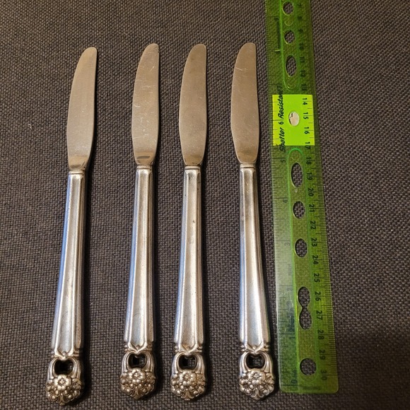 4 International Silver 1847 Rogers Bros ETERNALLY YOURS Dinner Knives 1941 - Picture 4 of 4